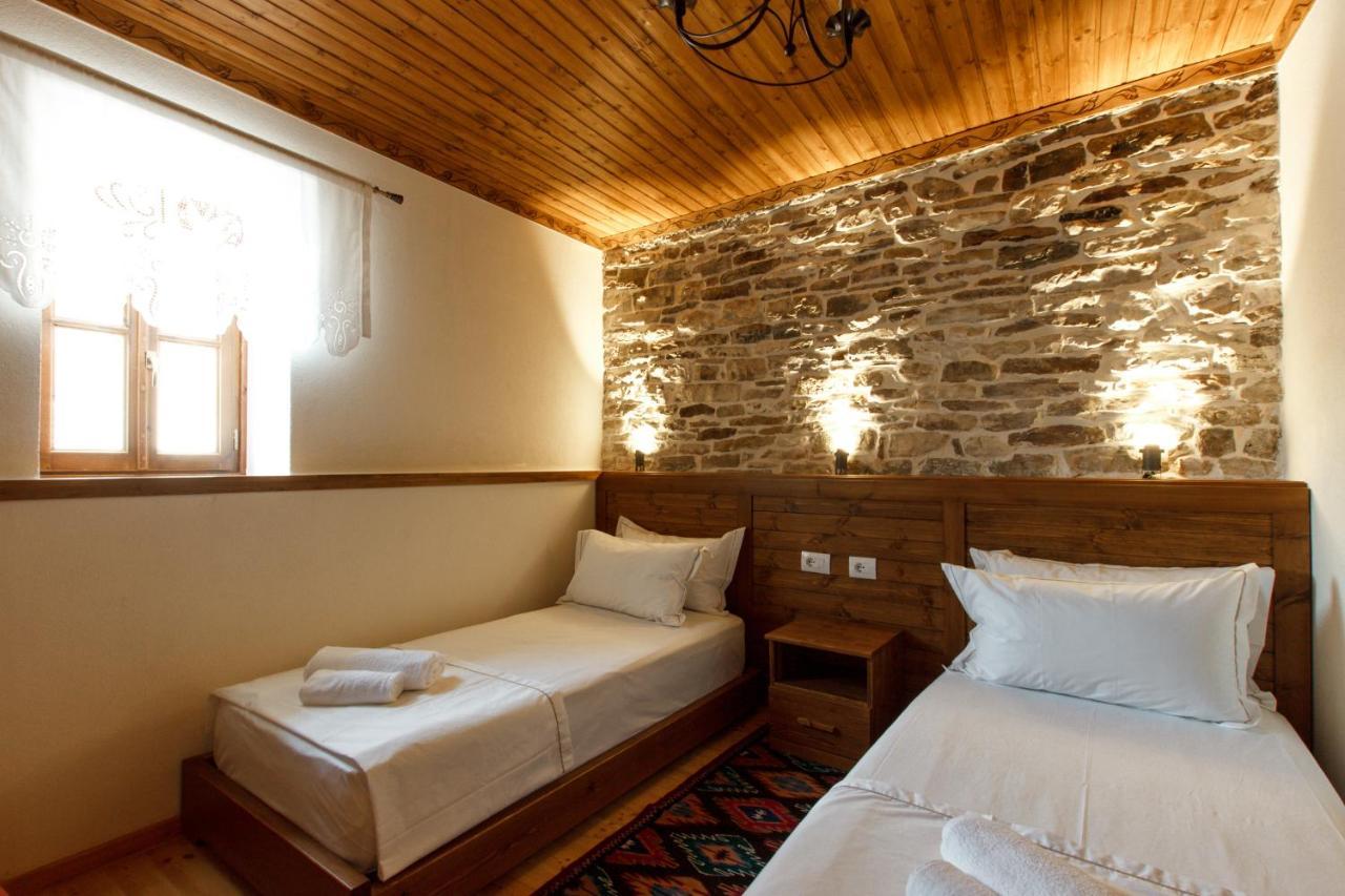 Hotel Sarajet 1821 Gjirokastër Exterior foto